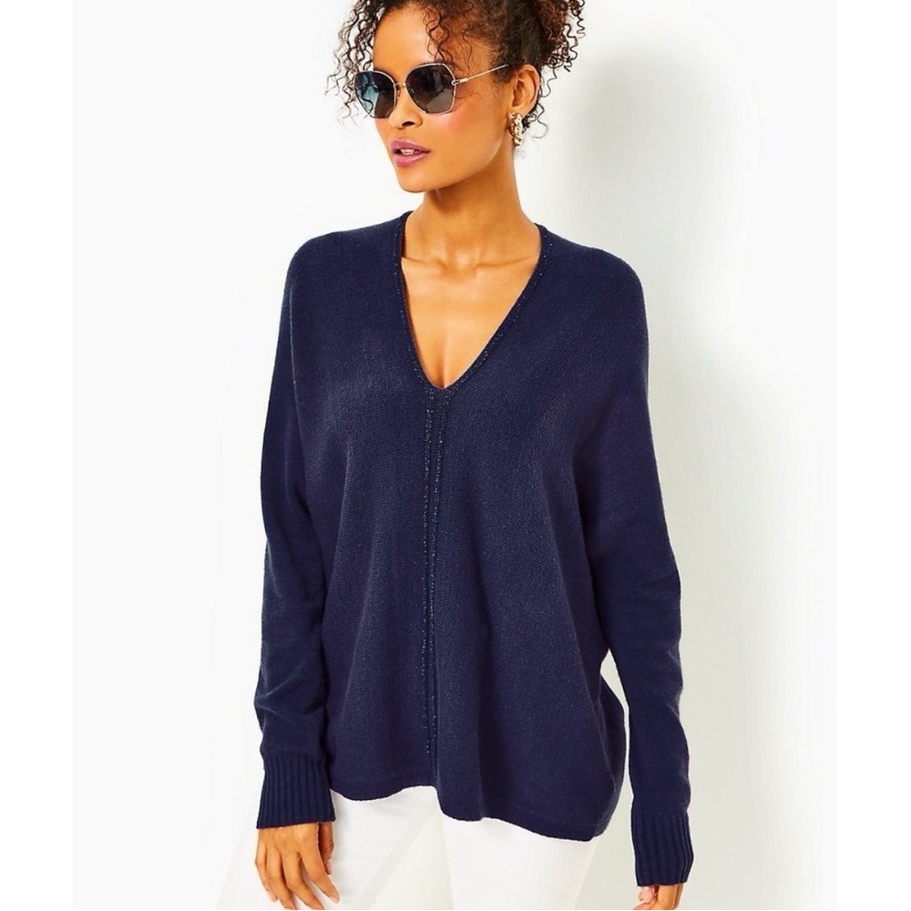 BNWT $138 Lilly Pulitzer Sevie sweater in low tide navy size small BNWT